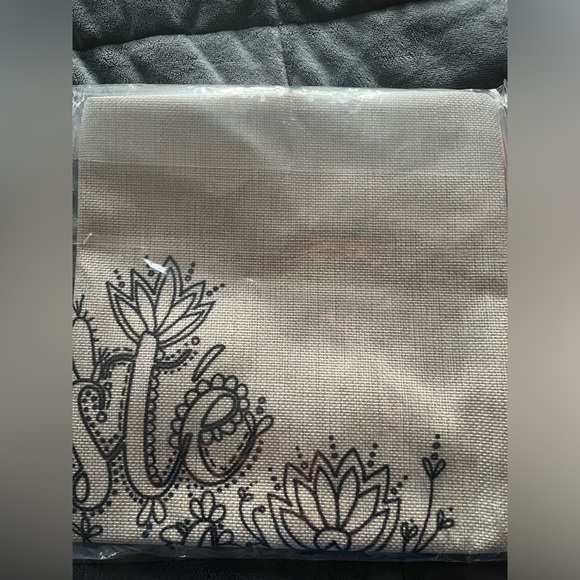 IT’S OKAY IT’S ART paintable Pillow sham (Namaste in Bed) NWT - Picture 2 of 2